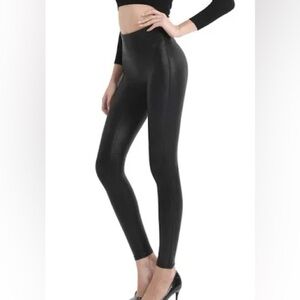 Retro Gong Faux Leather Leggings